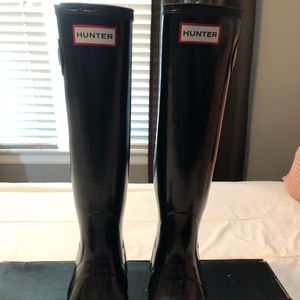 Hunter tall high gloss black boots